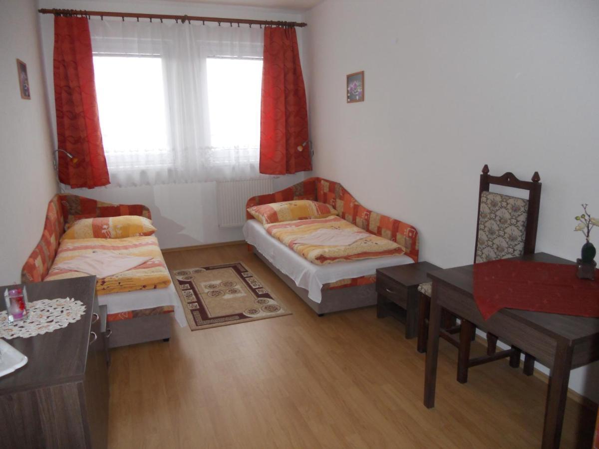 Motel Madona Банска бистрица Стая снимка